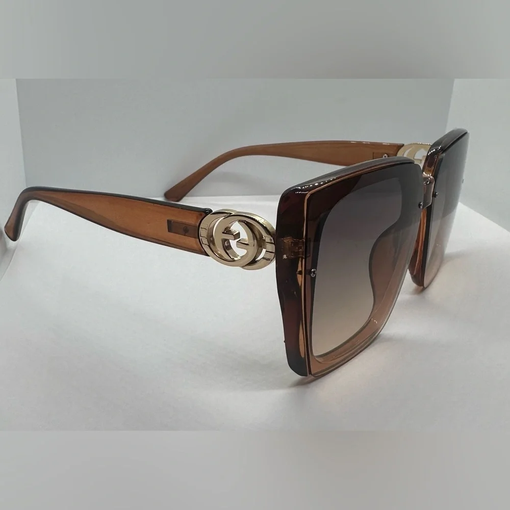 NWT Trendy Oversized Square Brown Gradient Sunglasses | Chic Vintage Style UV400